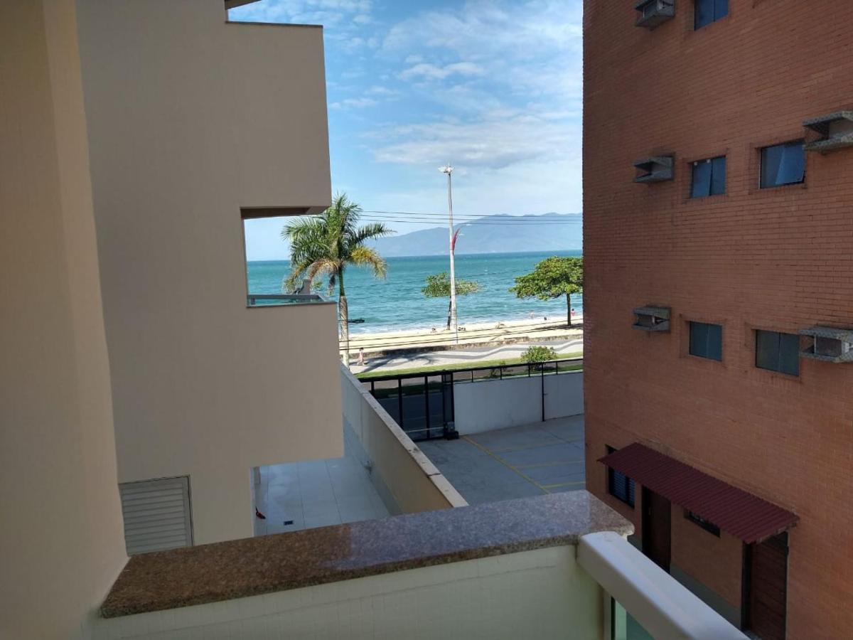 Ap na Avenida da Praia Caraguatatuba Exterior foto