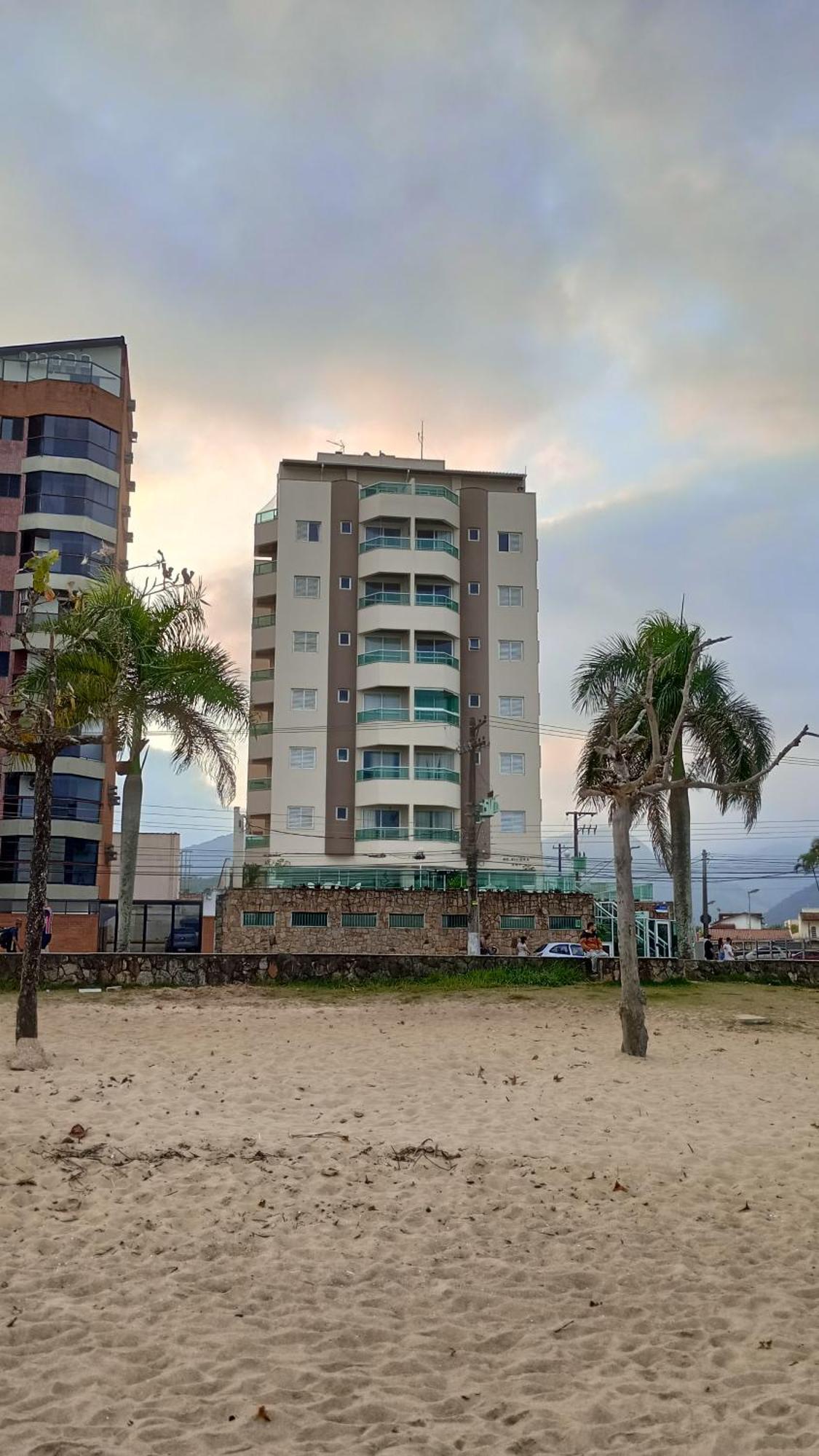 Ap na Avenida da Praia Caraguatatuba Exterior foto