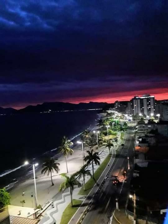 Ap na Avenida da Praia Caraguatatuba Exterior foto