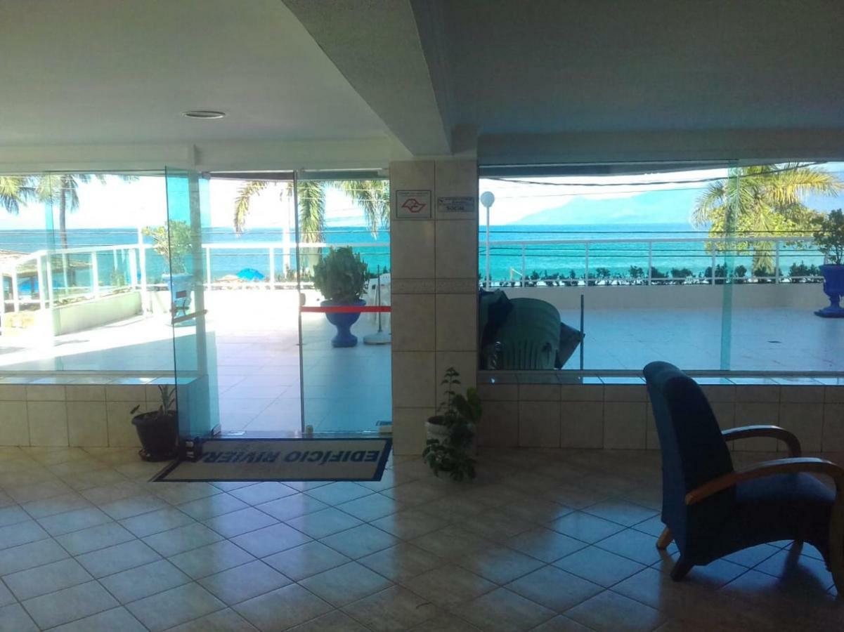 Ap na Avenida da Praia Caraguatatuba Exterior foto